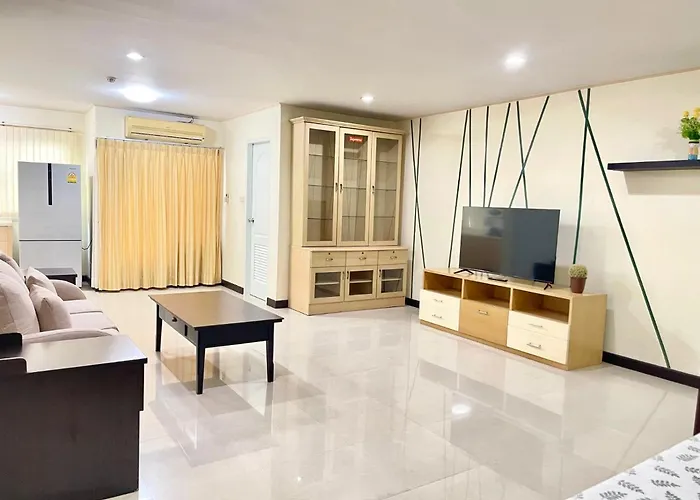 Charming Resident Sukhumvit 22 *